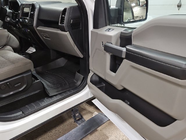 Used 2019 Ford F150 XLT w/ Equipment Group 302A Luxury AWD/4WD image 20