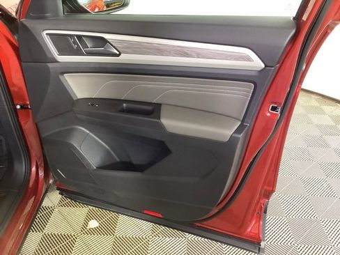 Used 2023 Volkswagen Atlas Cross Sport SE w/ Panoramic Sunroof Package image 20