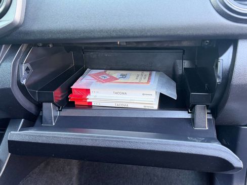 Used 2019 Toyota Tacoma TRD Off-Road image 44