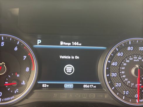 Used 2020 Genesis G70 2.0T RWD image 24
