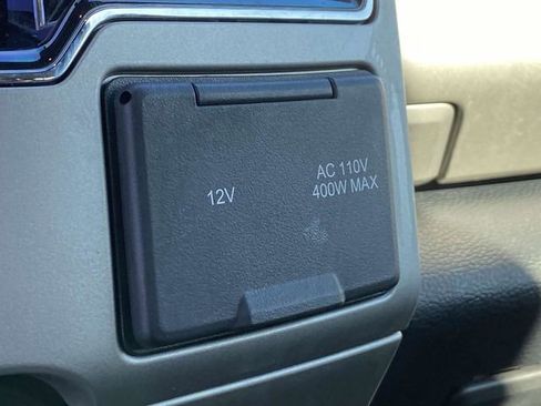 Used 2022 Ford F250 Lariat w/ Black Appearance Package image 28