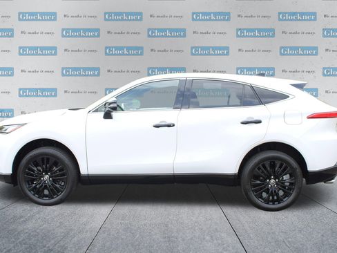 Used 2023 Toyota Venza Nightshade AWD/4WD image 10