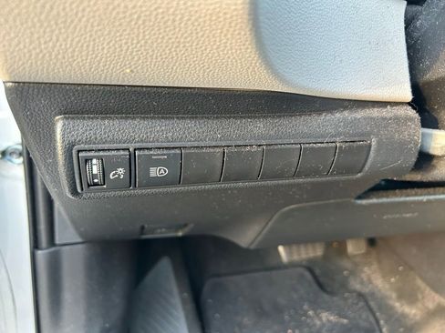 Used 2020 Toyota Corolla LE w/ LE Convenience Package image 16