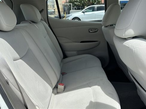 Used 2013 Nissan Leaf SV w/ LED & Quick Charge Pkg FWD image 13