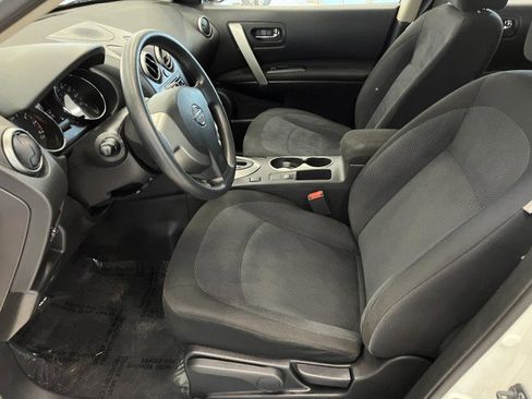 Used 2014 Nissan Rogue S image 9