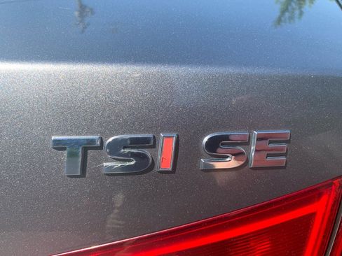 Used 2015 Volkswagen Passat 1.8T SE FWD image 29