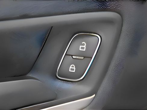 Used 2022 Ford Escape SE w/ SE Sport Appearance Package FWD image 24