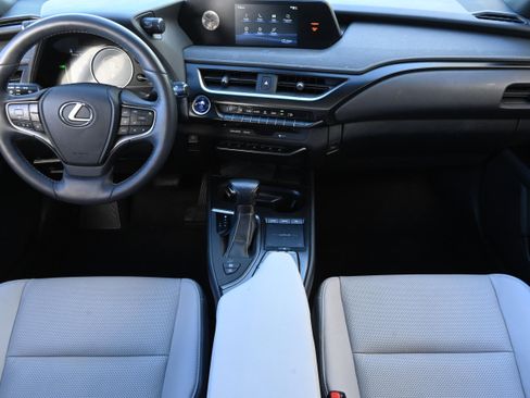 Used 2020 Lexus UX 250h w/ Premium Package image 12