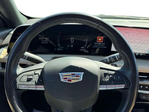 Used 2024 Cadillac XT4 Luxury w/ Cold Weather Package AWD/4WD image 28