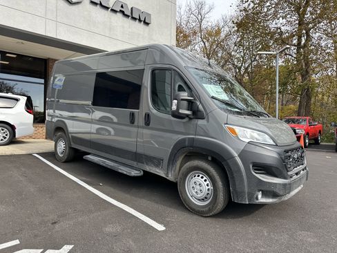 New 2025 RAM ProMaster 2500 w/ Crew Van Package image 20