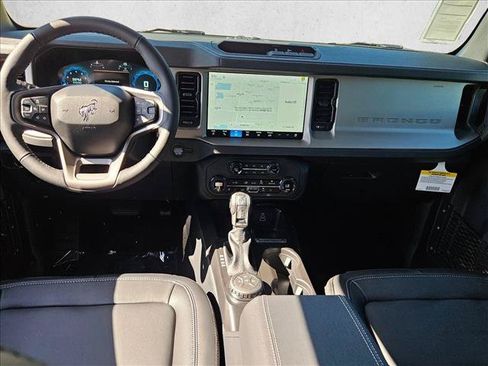 New 2026 Ford Bronco Outer Banks AWD/4WD image 15