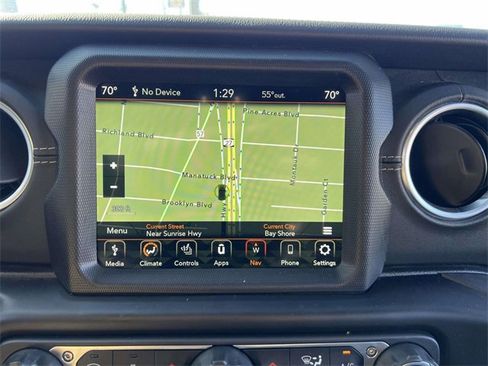 Used 2022 Jeep Wrangler Unlimited Sahara w/ Cold Weather Group image 29