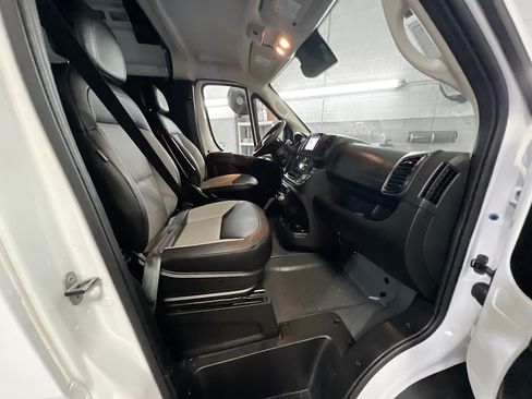 Used 2025 RAM ProMaster 2500 w/ Convenience Group FWD image 30