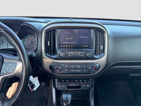 Used 2022 GMC Canyon Denali AWD/4WD image 16