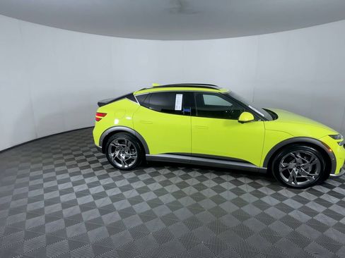 Used 2023 Genesis GV60 Performance image 9