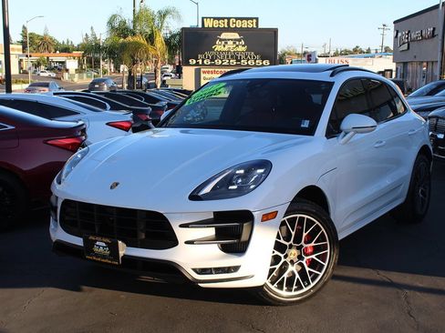 Used 2017 Porsche Macan Turbo AWD/4WD image 2