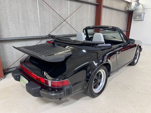 Used 1987 Porsche 911 Carrera RWD image 36