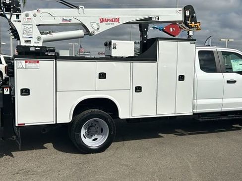 New 2024 Ford F550 4x4 SuperCab Super Duty image 6