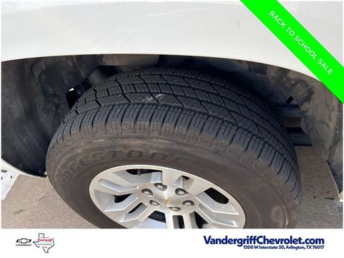 Used 2018 Chevrolet Suburban LT RWD image 7