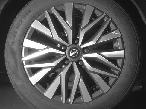 Used 2025 Nissan Altima 2.5 SV image 15