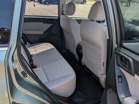 Used 2014 Subaru Forester 2.5i Premium w/ All-Weather Package AWD/4WD image 19