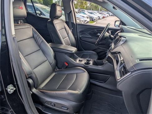 Used 2022 GMC Terrain AT4 w/ Infotainment Package II image 17