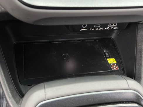 Certified 2025 Subaru Crosstrek 2.5i Sport w/ Crosstrek Mirror Package image 33