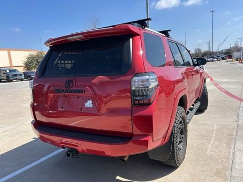 Used 2021 Toyota 4Runner SR5 image 3