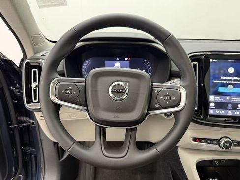 New 2026 Volvo XC40 B5 Ultra w/ Protection Package Premier image 15