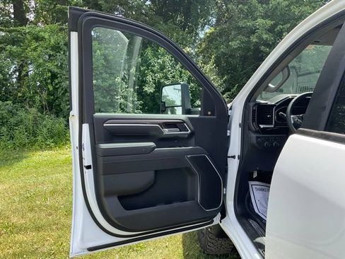 New 2026 Chevrolet Silverado 2500 LT w/ Trail Boss Package AWD/4WD image 9