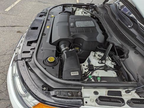 Used 2016 Land Rover Range Rover Sport SE image 46