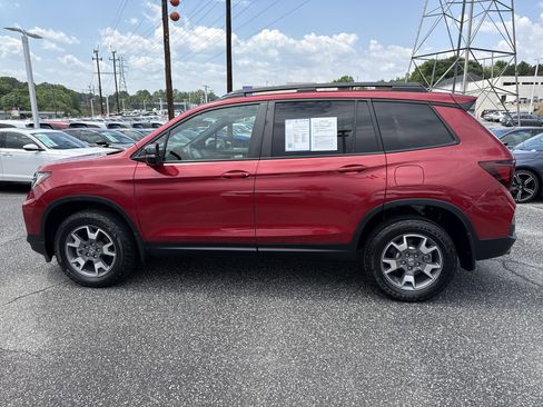 Certified 2022 Honda Passport TrailSport image 7
