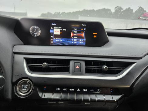 Used 2020 Lexus UX 200 w/ Accessory Package 2 FWD image 16