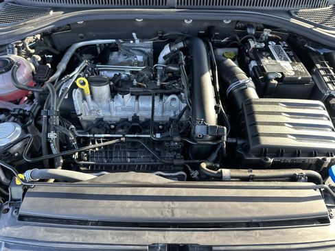 Used 2021 Volkswagen Jetta R-Line w/ R-Line Cold Weather Package image 11