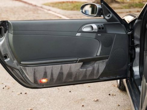 Used 2005 Porsche Boxster S image 43