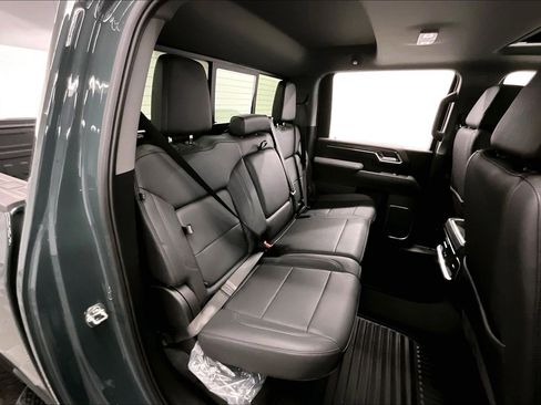 Used 2025 Chevrolet Silverado 2500 LTZ w/ LTZ Convenience Package AWD/4WD image 26