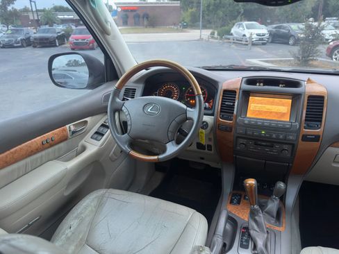 Used 2004 Lexus GX 470 image 12