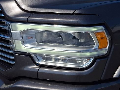 Used 2022 RAM 2500 Laramie AWD/4WD image 11
