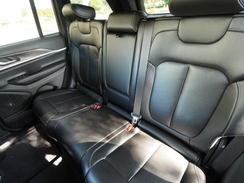Used 2021 Hyundai Palisade Limited AWD/4WD image 22