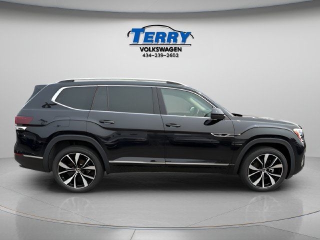 Certified 2026 Volkswagen Atlas SEL Premium R-Line AWD/4WD image 1