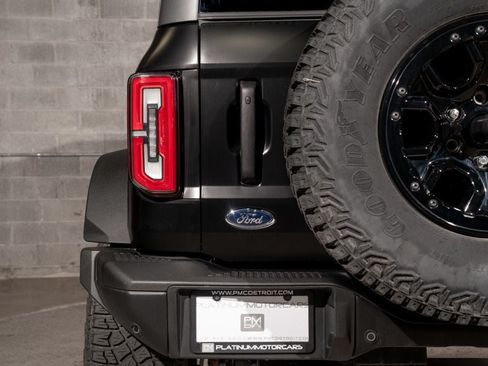 Used 2024 Ford Bronco Badlands AWD/4WD image 13