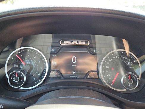 New 2026 RAM 1500 Express AWD/4WD image 22