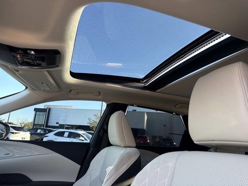 Used 2025 Lexus RX 450h AWD w/ Convenience Package image 29