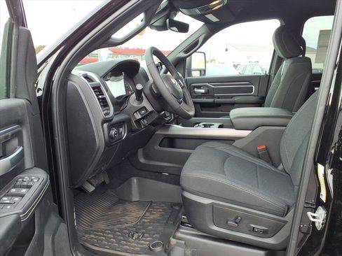 New 2026 RAM 3500 Big Horn AWD/4WD image 7