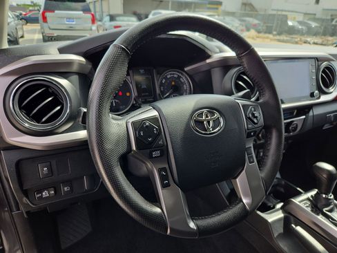 Used 2023 Toyota Tacoma SR5 AWD/4WD image 17
