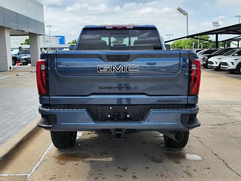 New 2026 GMC Sierra 2500 Denali w/ Denali Reserve Package AWD/4WD image 4
