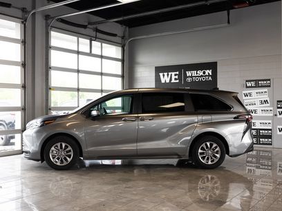 Used 2026 Toyota Sienna LE