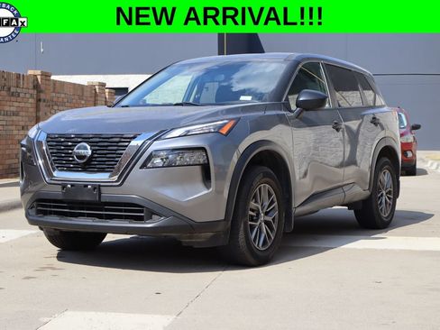 Used 2021 Nissan Rogue S FWD image 1