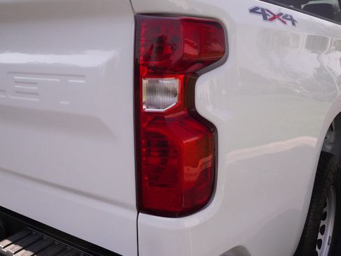 Used 2020 Chevrolet Silverado 1500 W/T w/ WT Value Package AWD/4WD image 27