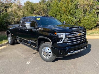 Used 2024 Chevrolet Silverado 3500 High Country w/ Technology Package